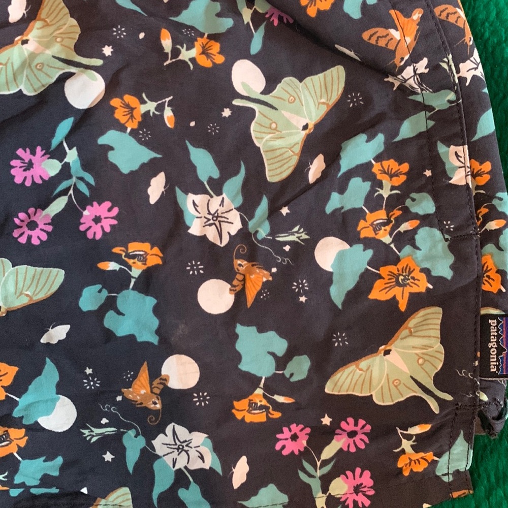 Patagonia barely baggies